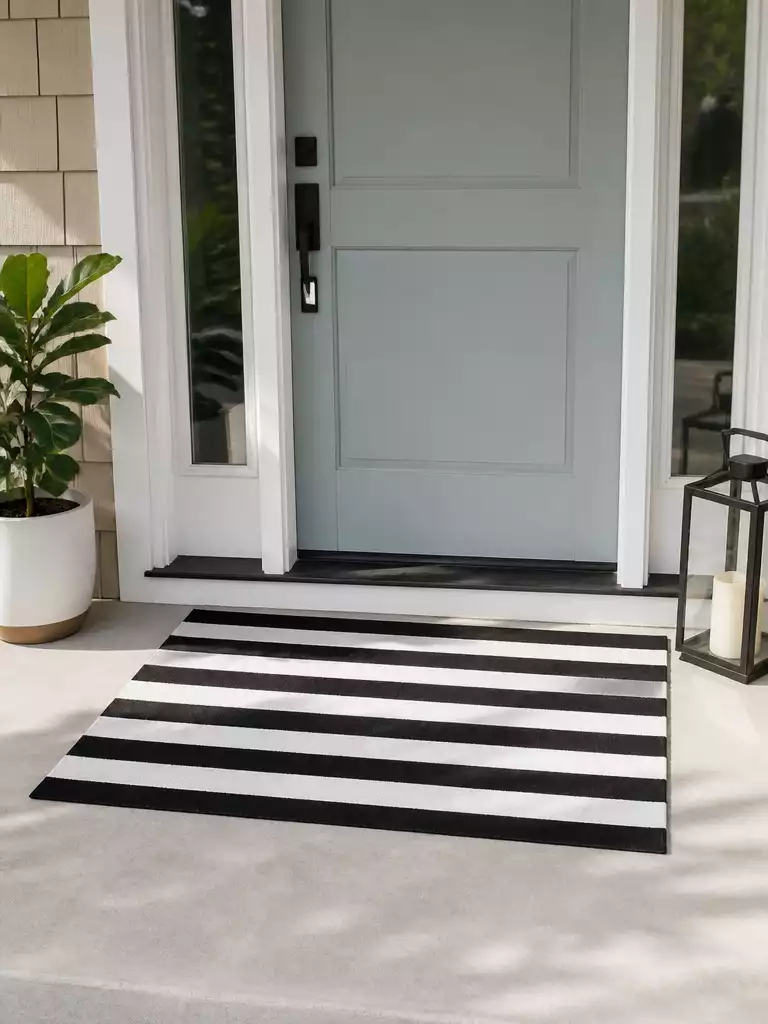 Striped Outdoor Mat