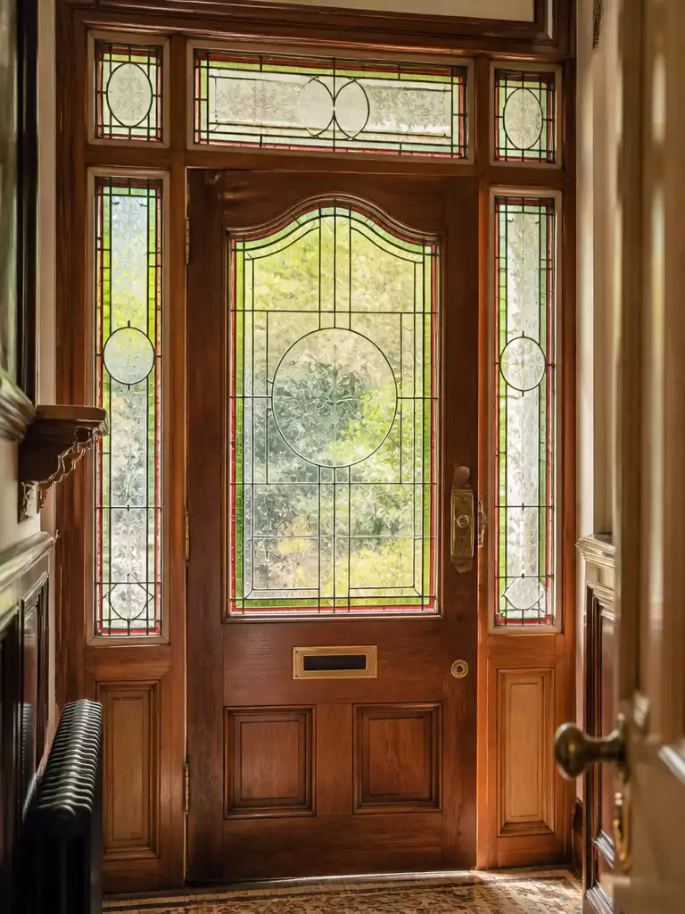 6. Glazing Options and Privacy