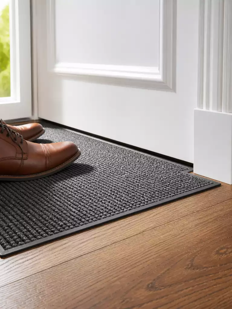 Low-Profile Entry Mats