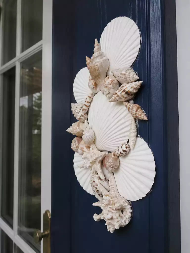 COASTAL SHELL ACCENT